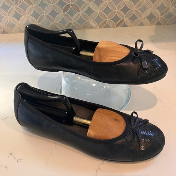 Vionic Spark Minna Slip-On Toe Cap Ballet Flat Shoe Sz 8.5 - Picture 2 of 11